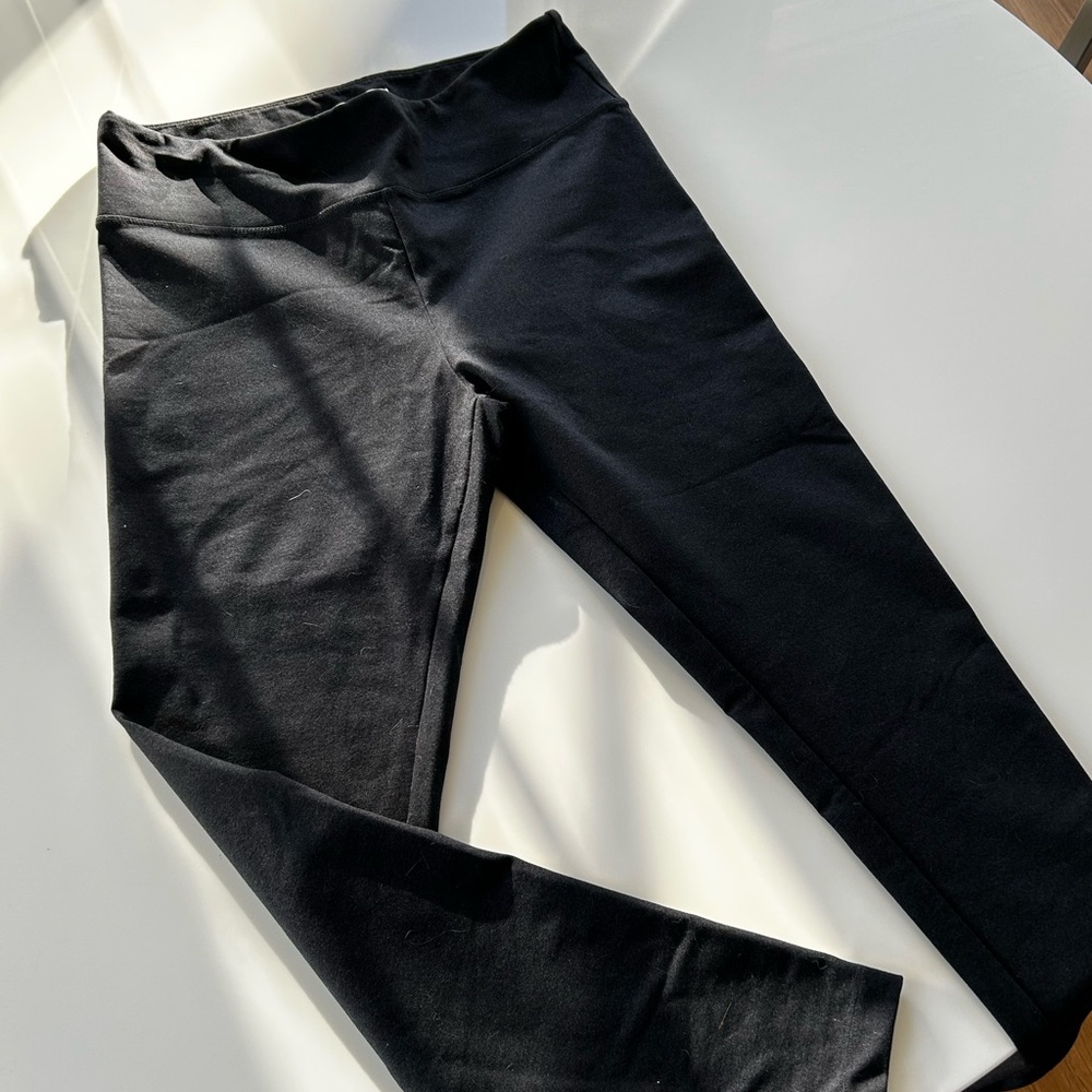 Dark gray leggings